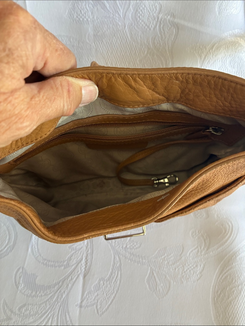 Michael Kors Pebbled Leather Saddle Shoulder Bag in Brown - Picture 3 of 6